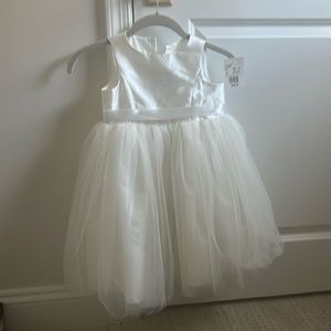 NWT David's Bridal flower girl dress Size 4